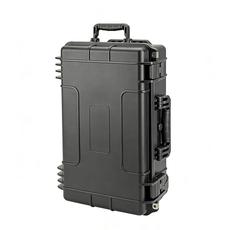 Como um case rígido com haste de tração melhora a proteção do equipamento?